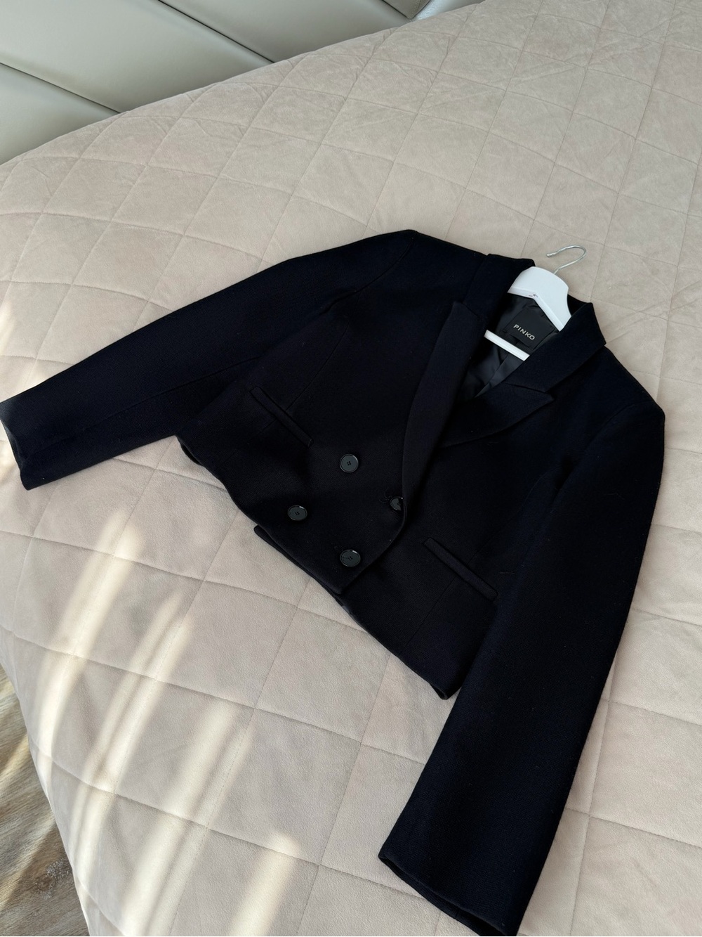 Pinko Black Double-Breasted Cropped Blazer. New and never worn. Without tags
